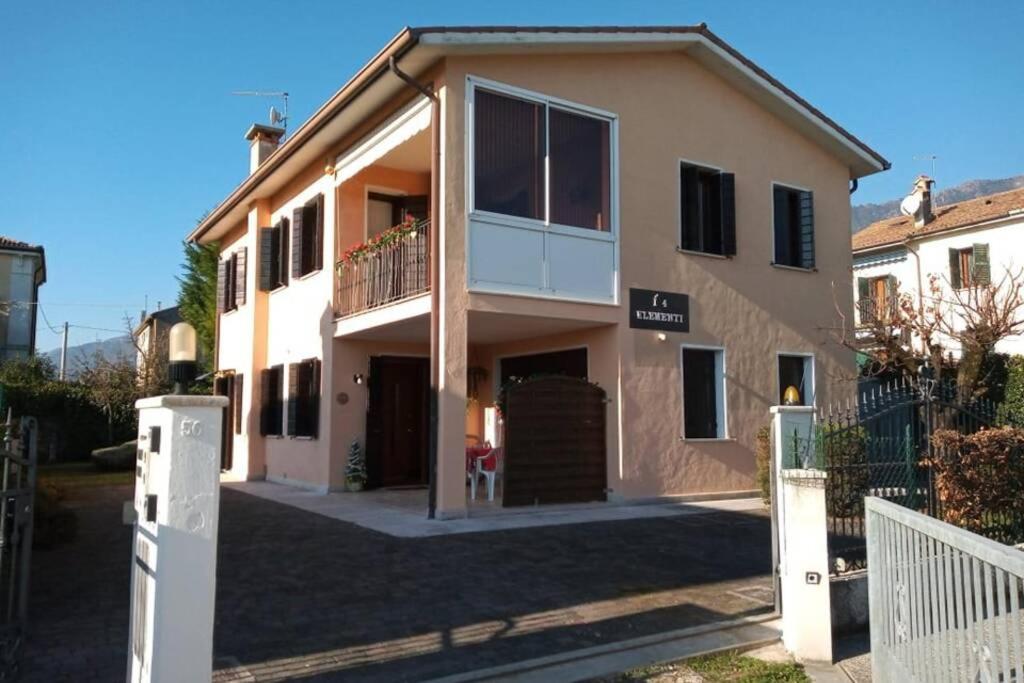 Ferienwohnung I 4 Elementi Crespano del Grappa Exterior foto